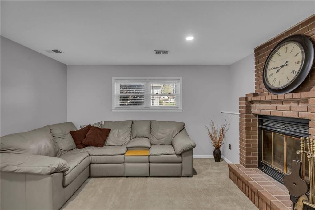 15801 W 152nd Terrace — photo 28