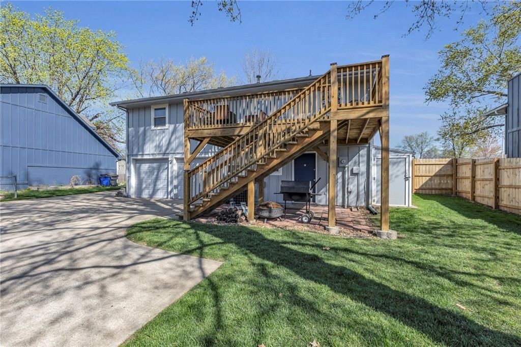 15801 W 152nd Terrace — photo 35
