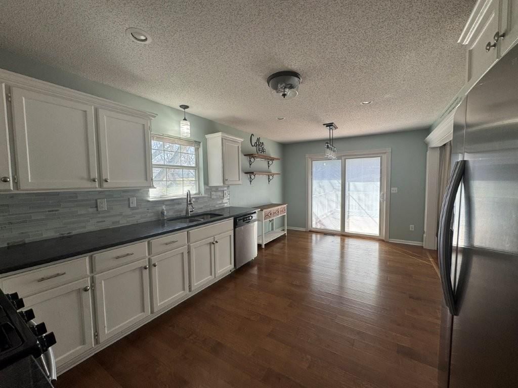 728 N Mohican Drive — photo 3