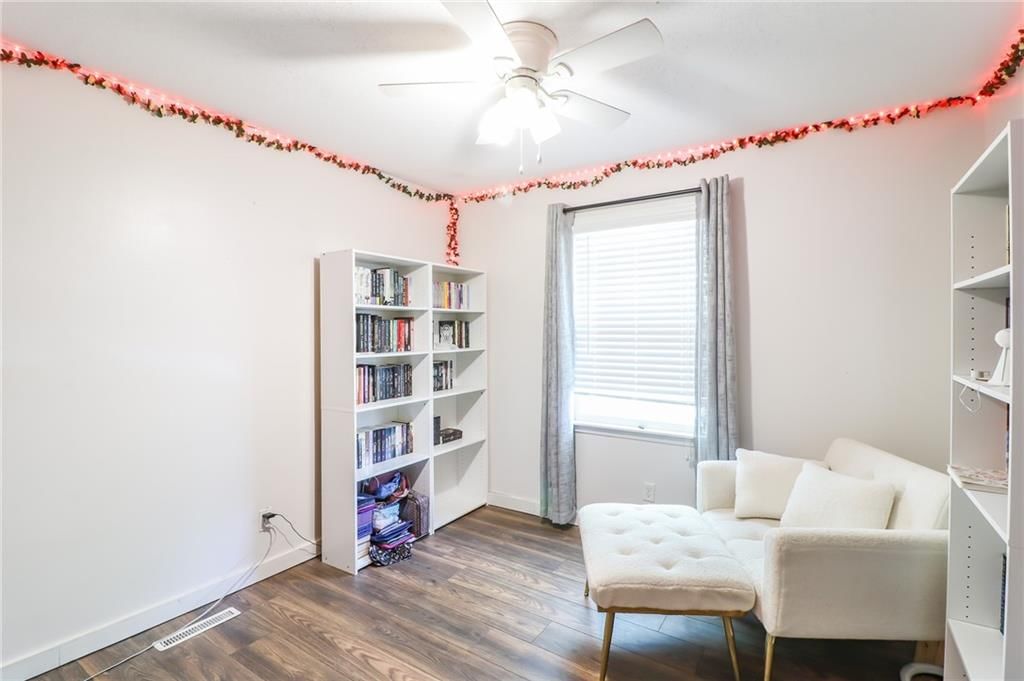 308 Acorn Place — photo 16