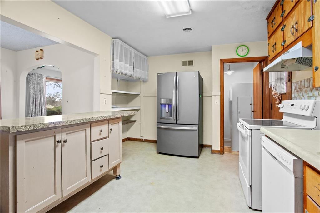208 Westview Place — photo 7