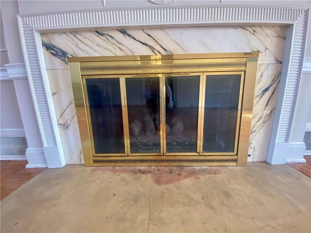 8 Country Club Road — photo 12