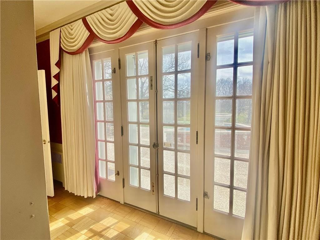 8 Country Club Road — photo 15
