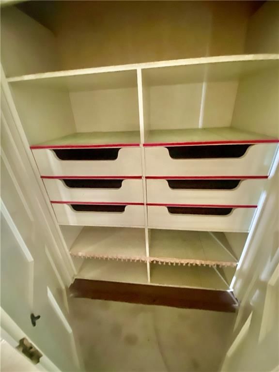 8 Country Club Road — photo 33