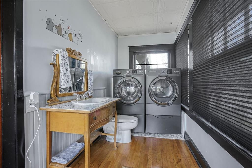 1601 W Main Street — photo 33