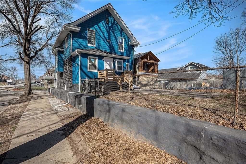 3501 E 34th Street — photo 26