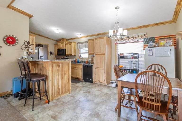 2028 Sunset Drive — photo 11