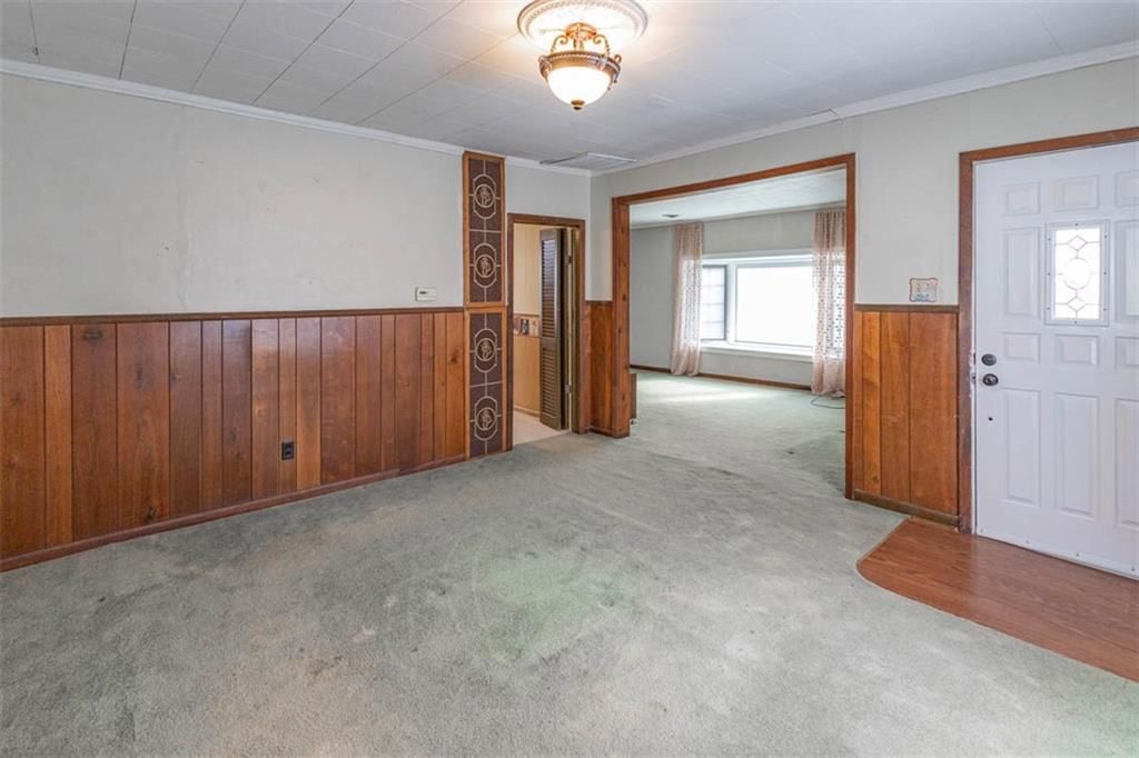 1110 S Hickory Street — photo 5