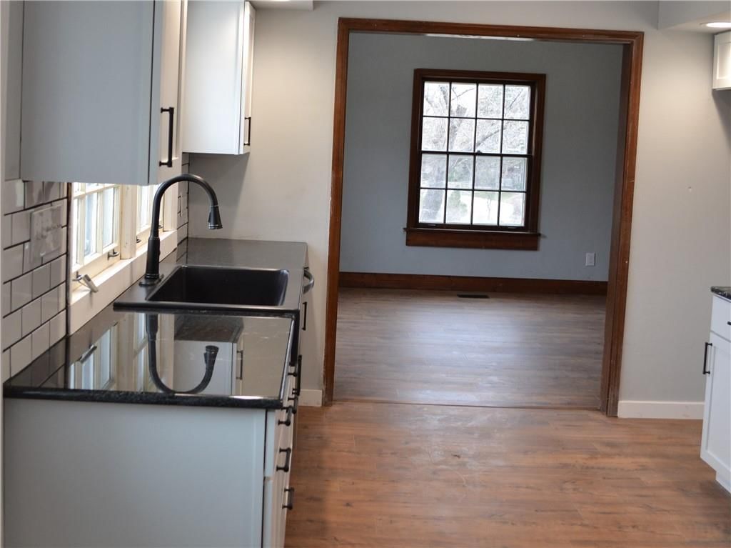 660 Elmdale N/A — photo 2