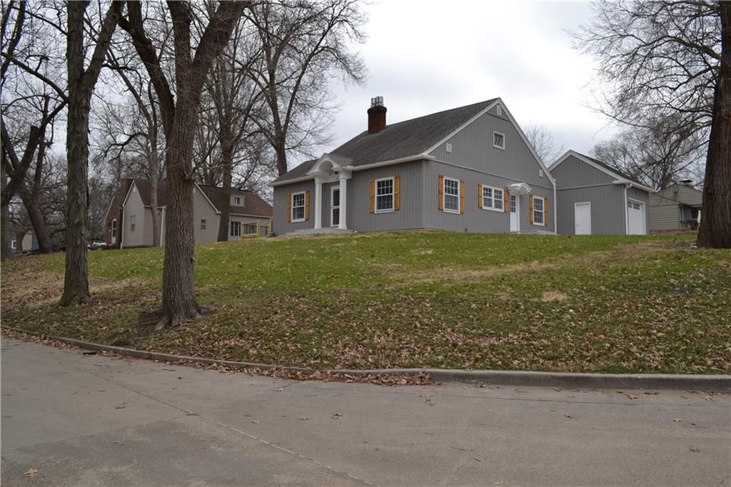 660 Elmdale N/A — photo 29