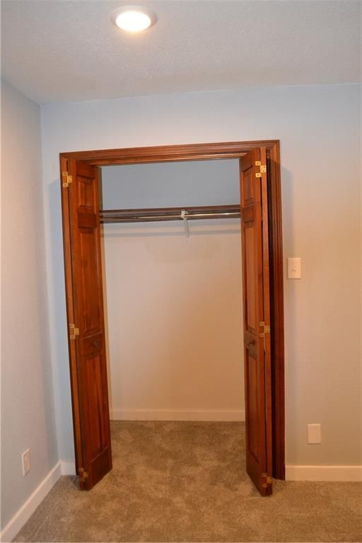 660 Elmdale N/A — photo 10