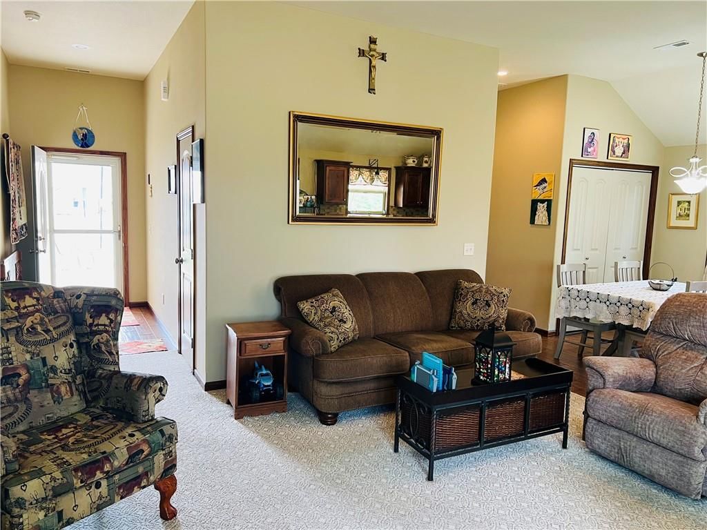 2607 Meadow Ridge Drive — photo 5