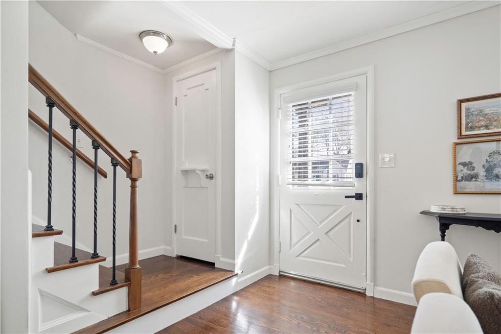 5538 Roe Avenue — photo 19
