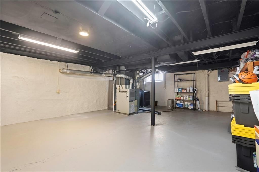 5538 Roe Avenue — photo 30