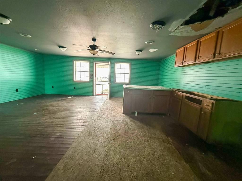 1314 E Oak Street — photo 10