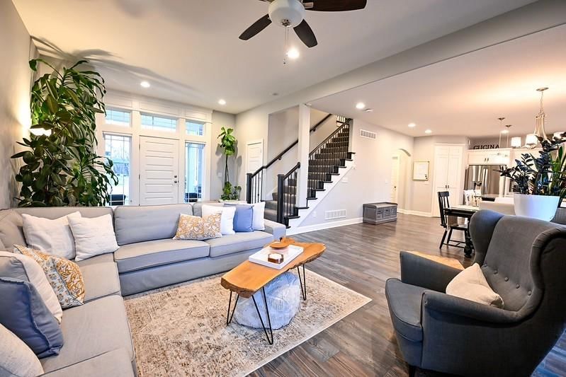 1820 SW KENDALL Drive — photo 5