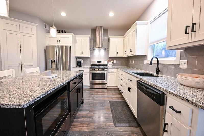 1820 SW KENDALL Drive — photo 10