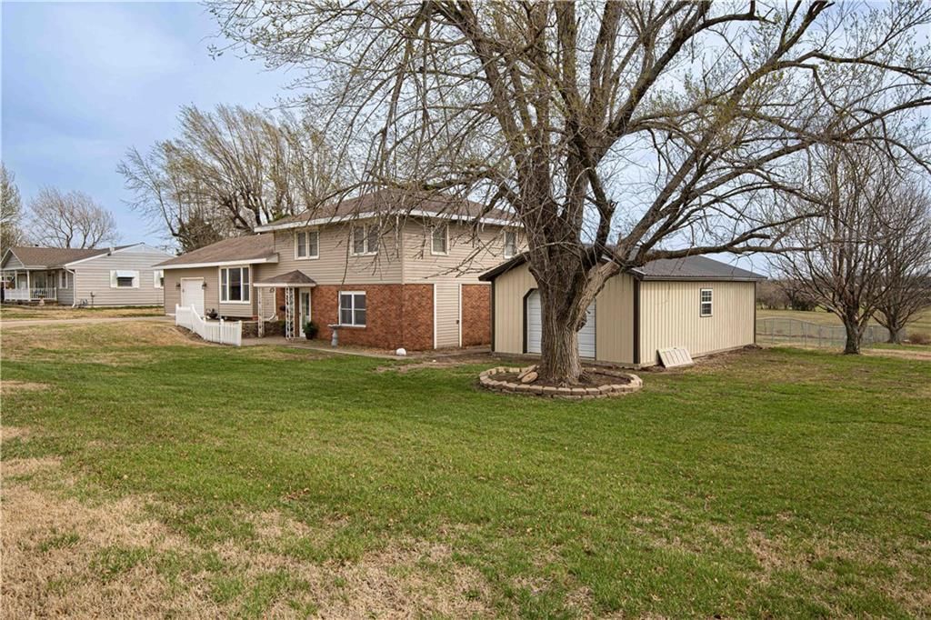 102 Archer Road — photo 8
