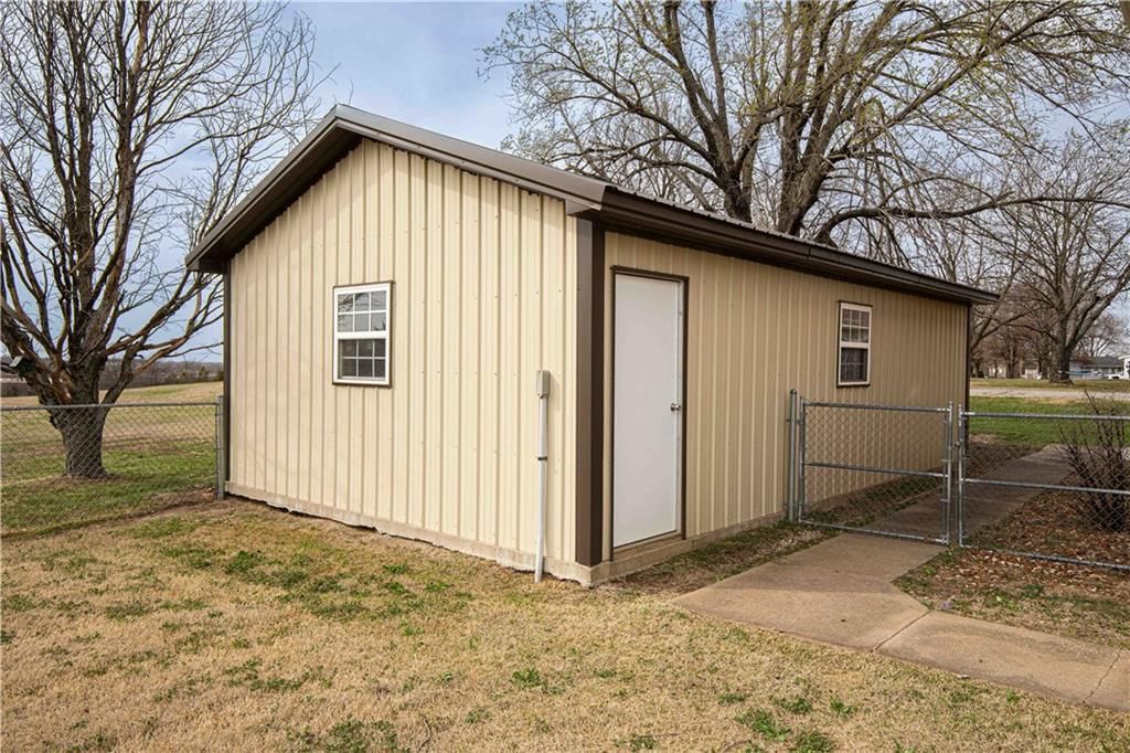 102 Archer Road — photo 10