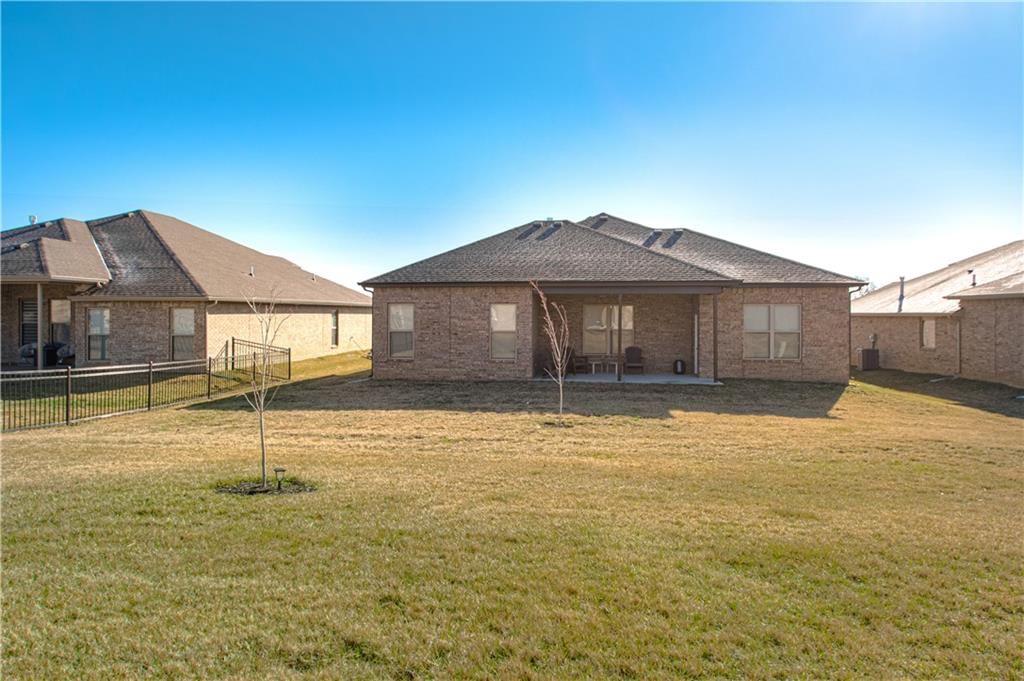 7525 Apache Drive — photo 38