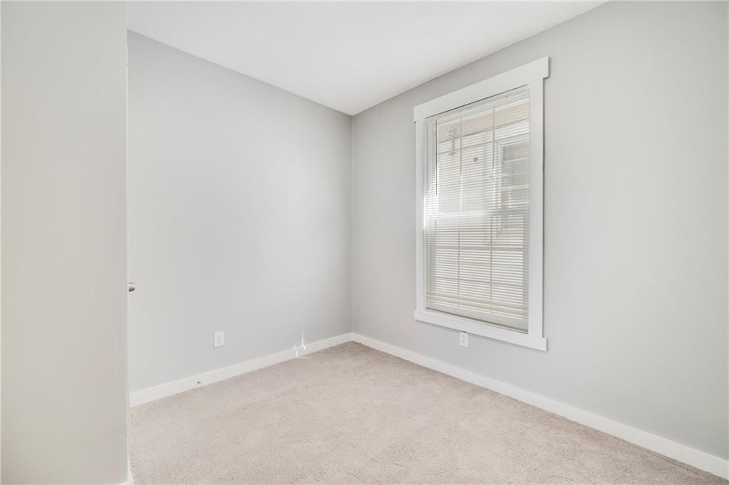 628 Northrup Avenue — photo 20