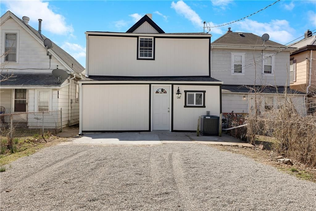 628 Northrup Avenue — photo 43
