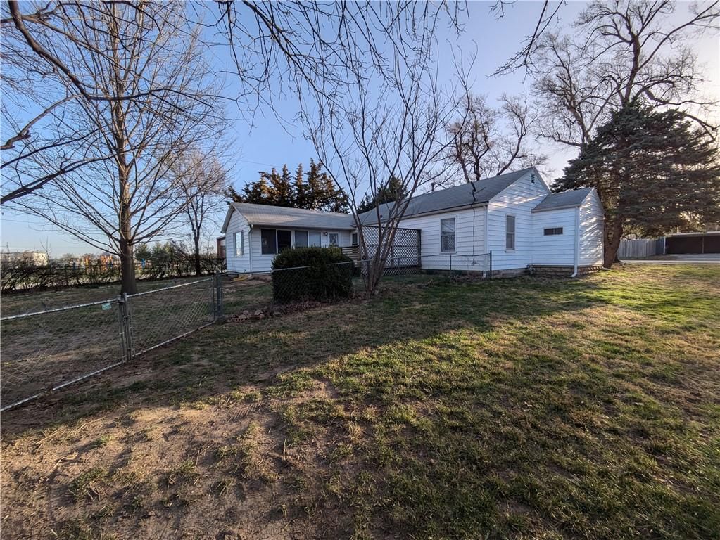 105 NW 19th Street — photo 31