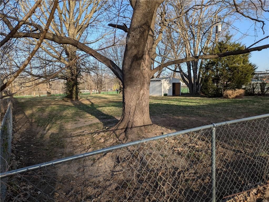 105 NW 19th Street — photo 34