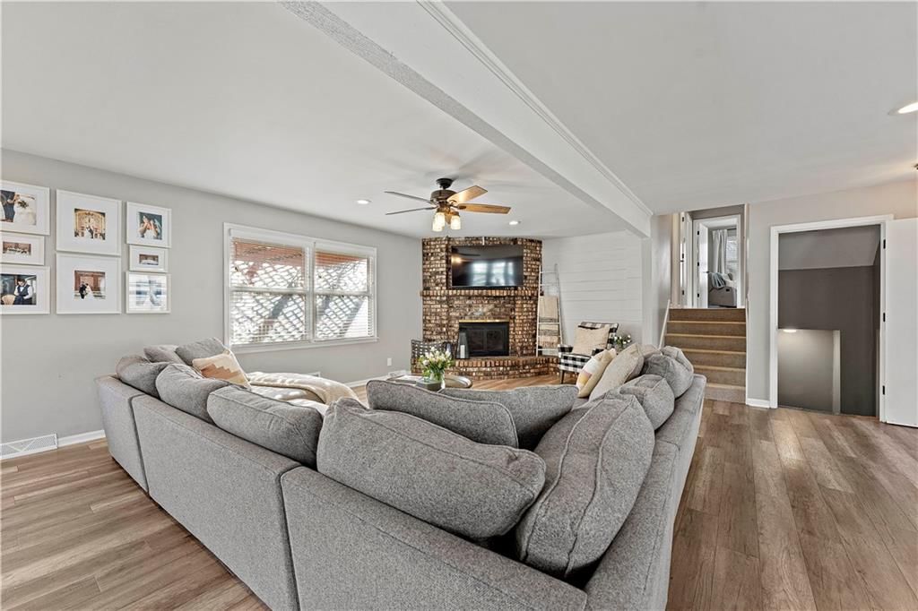 5615 Meadow Heights Drive — photo 8