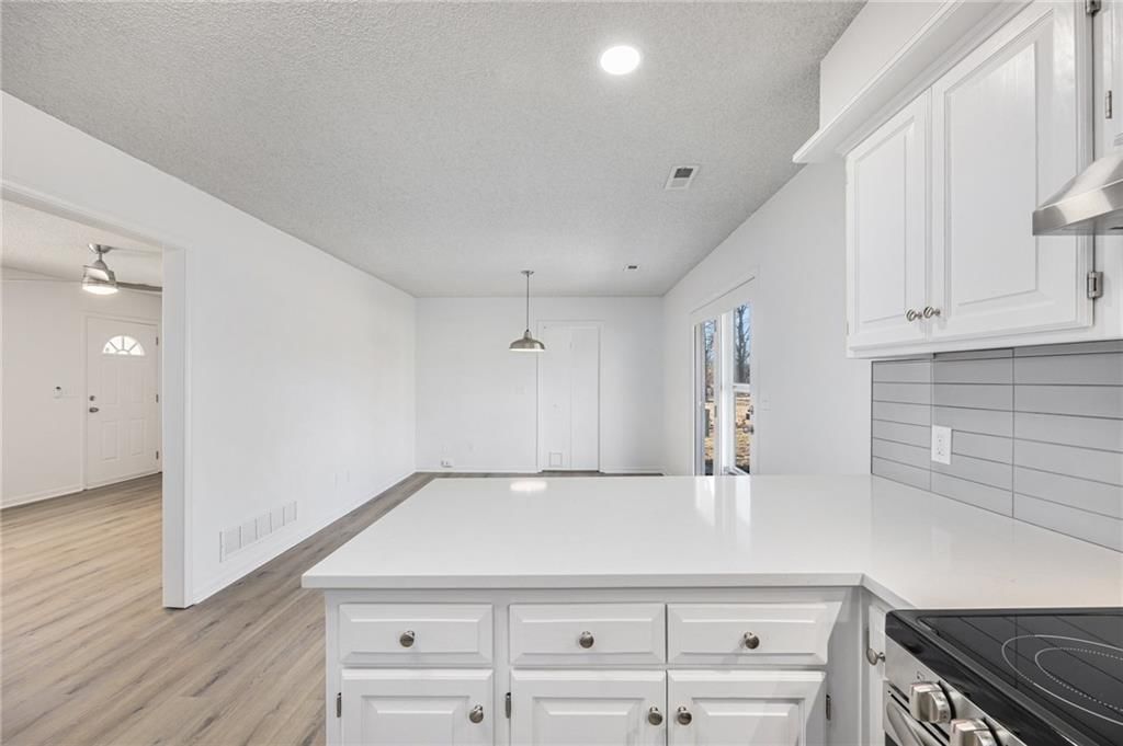 13112 Fuller Avenue — photo 12