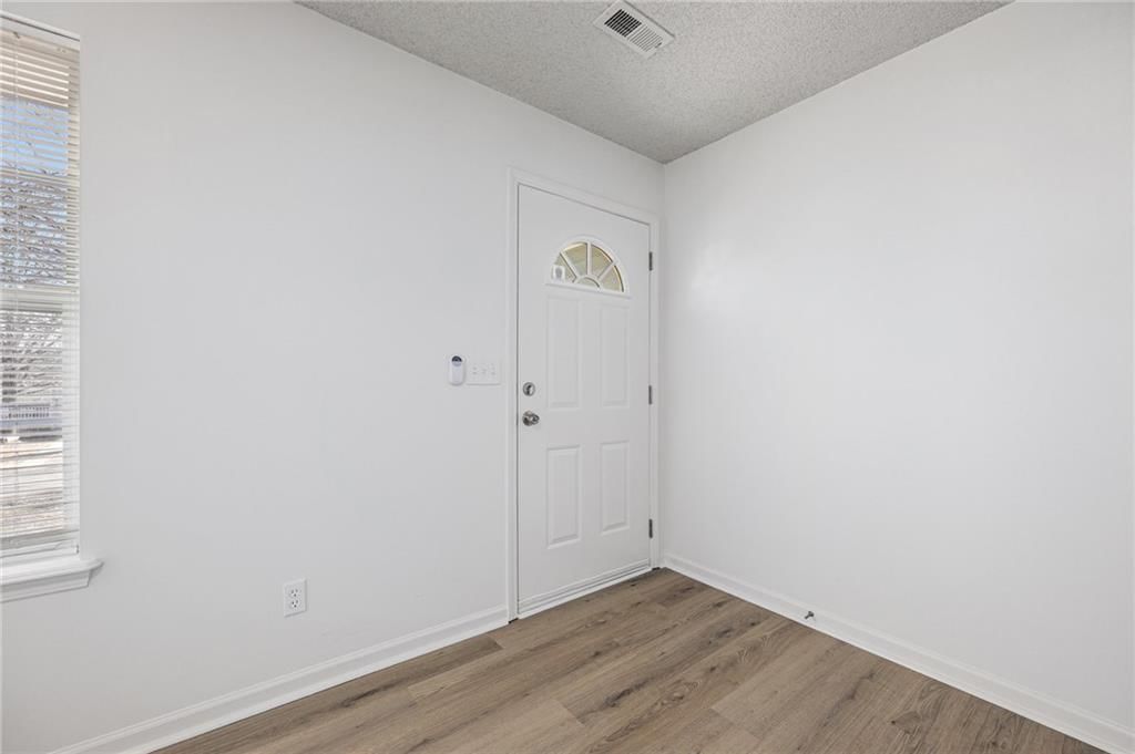 13112 Fuller Avenue — photo 5
