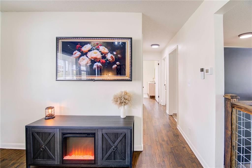1209 Thompson Street — photo 11