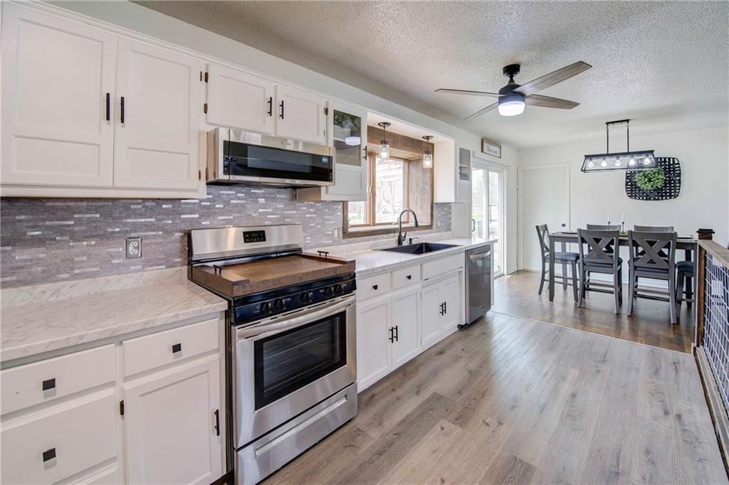 1209 Thompson Street — photo 10
