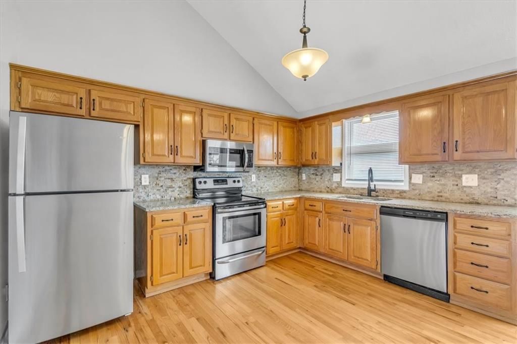 1706 Joyce Circle — photo 12