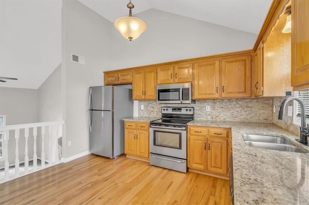 1706 Joyce Circle — photo 13
