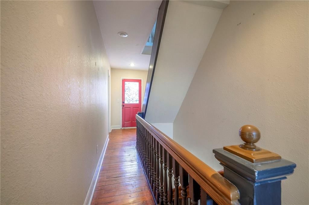 104 Temple Avenue — photo 24