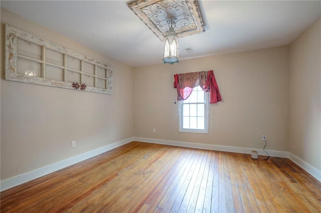 104 Temple Avenue — photo 26