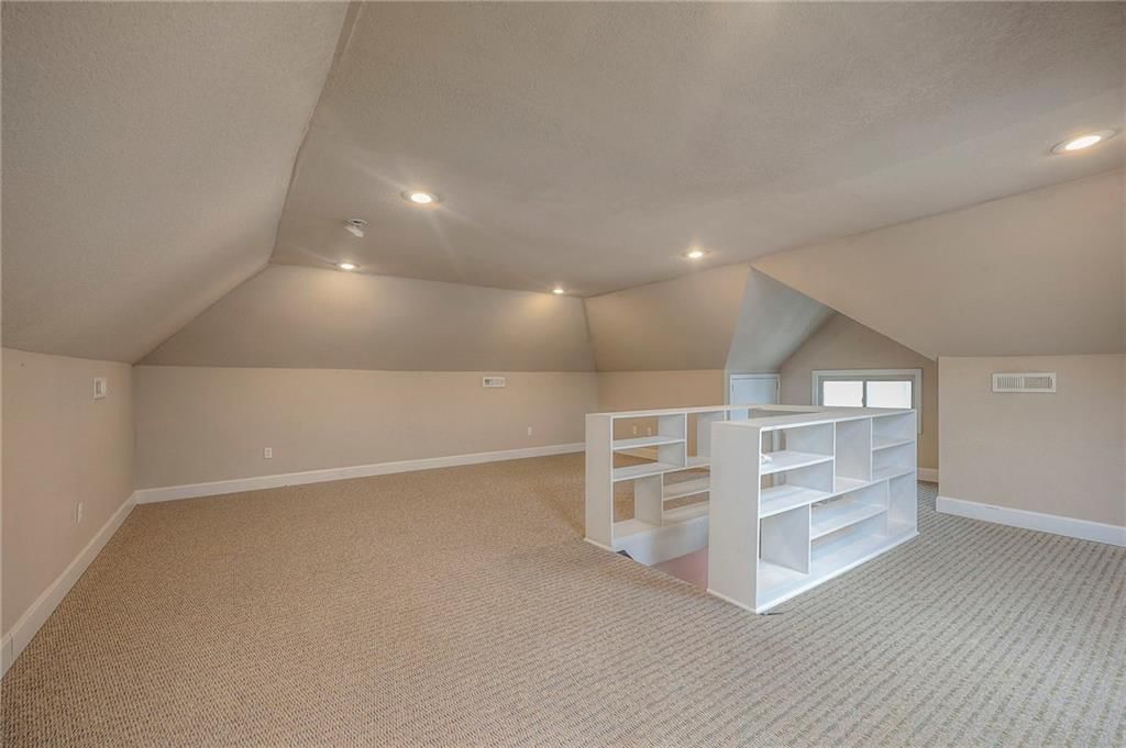 104 Temple Avenue — photo 28