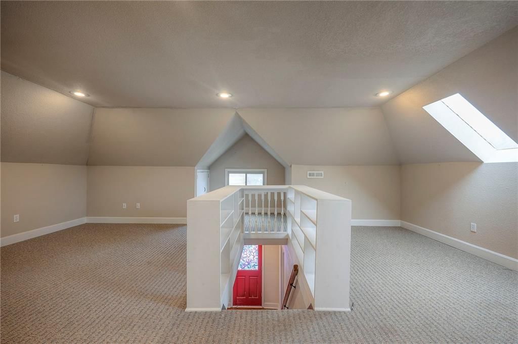 104 Temple Avenue — photo 30