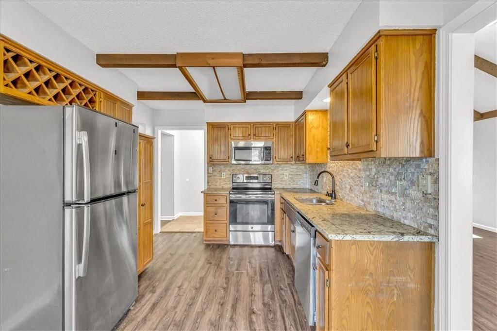 7826 N Garfield Avenue — photo 11
