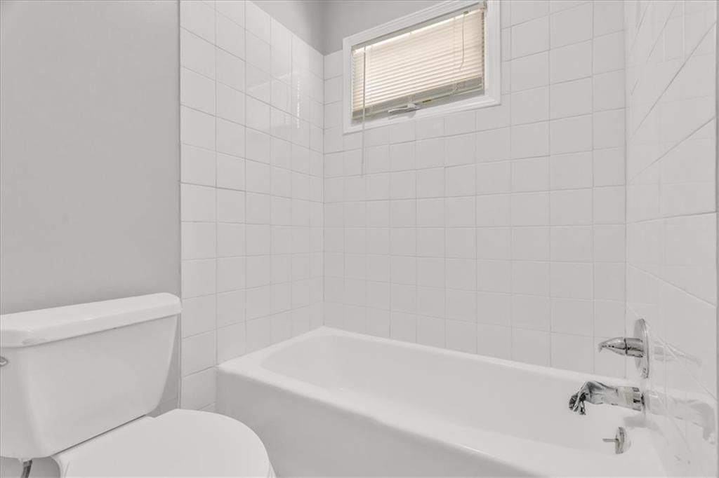 7826 N Garfield Avenue — photo 14