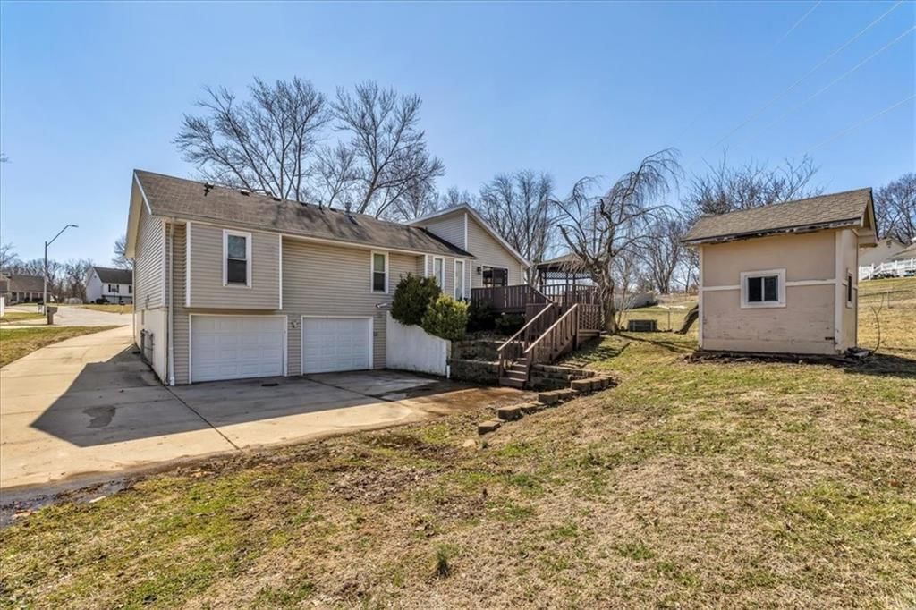 7826 N Garfield Avenue — photo 30