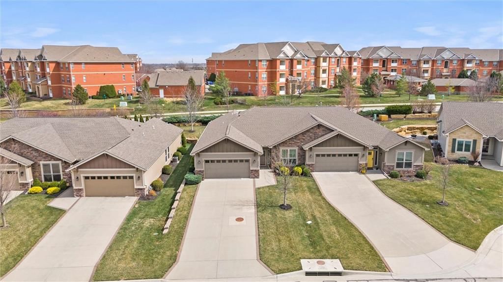 5621 Chimney Rocks Circle — photo 3