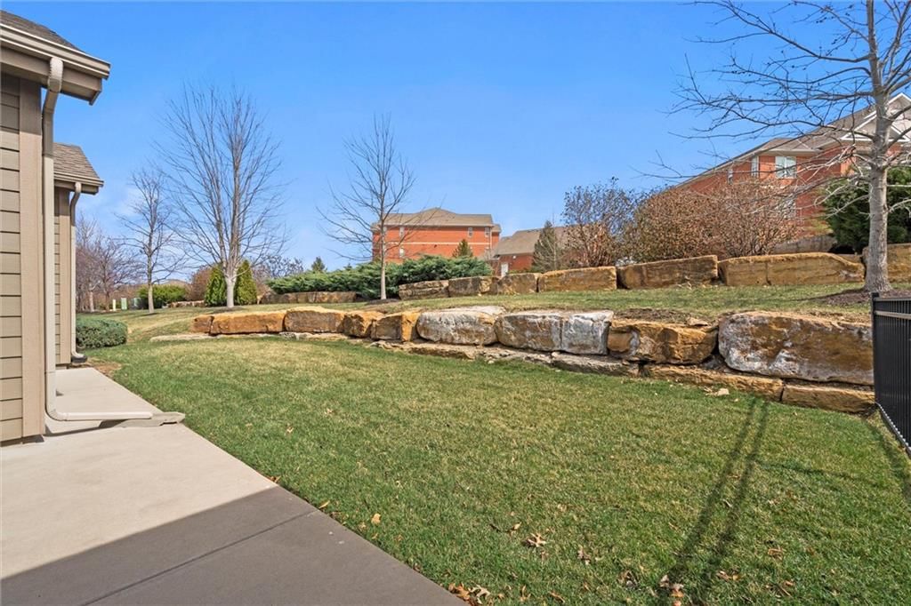 5621 Chimney Rocks Circle — photo 33