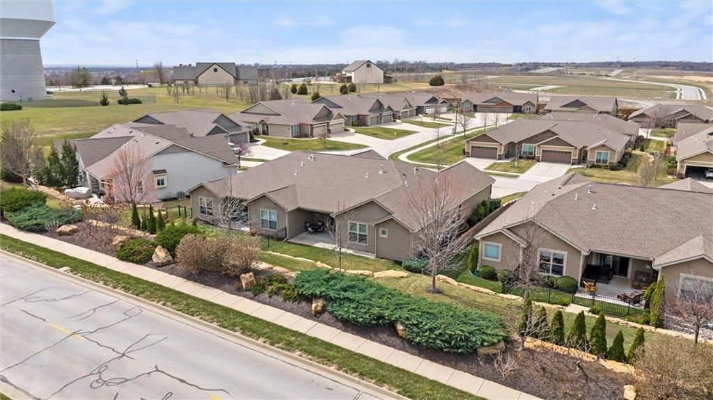 5621 Chimney Rocks Circle — photo 36