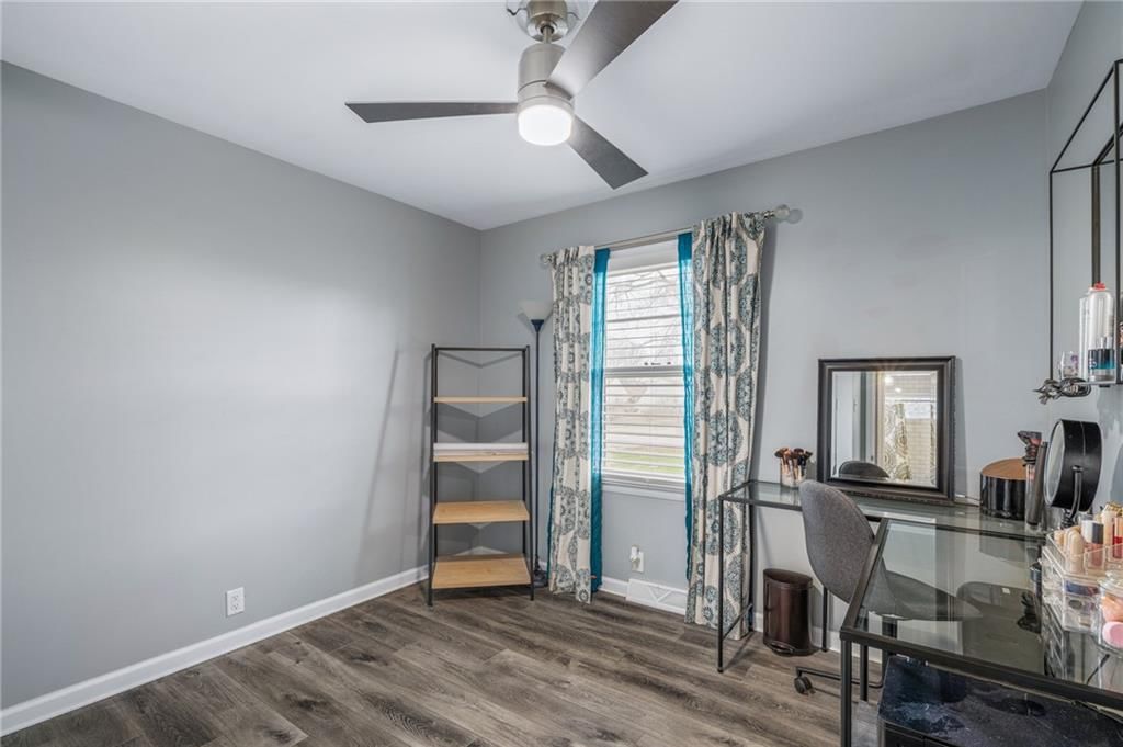 1126 S 45th Terrace — photo 13