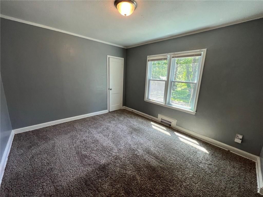 5403 Park Avenue — photo 10