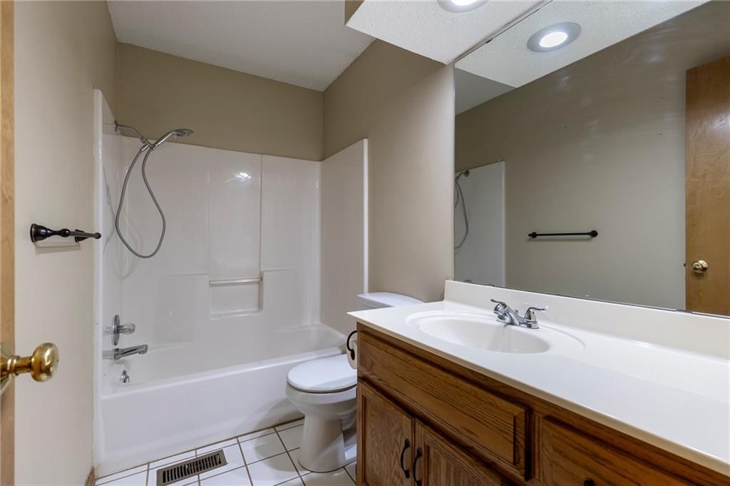 10208 E 220th Street — photo 24