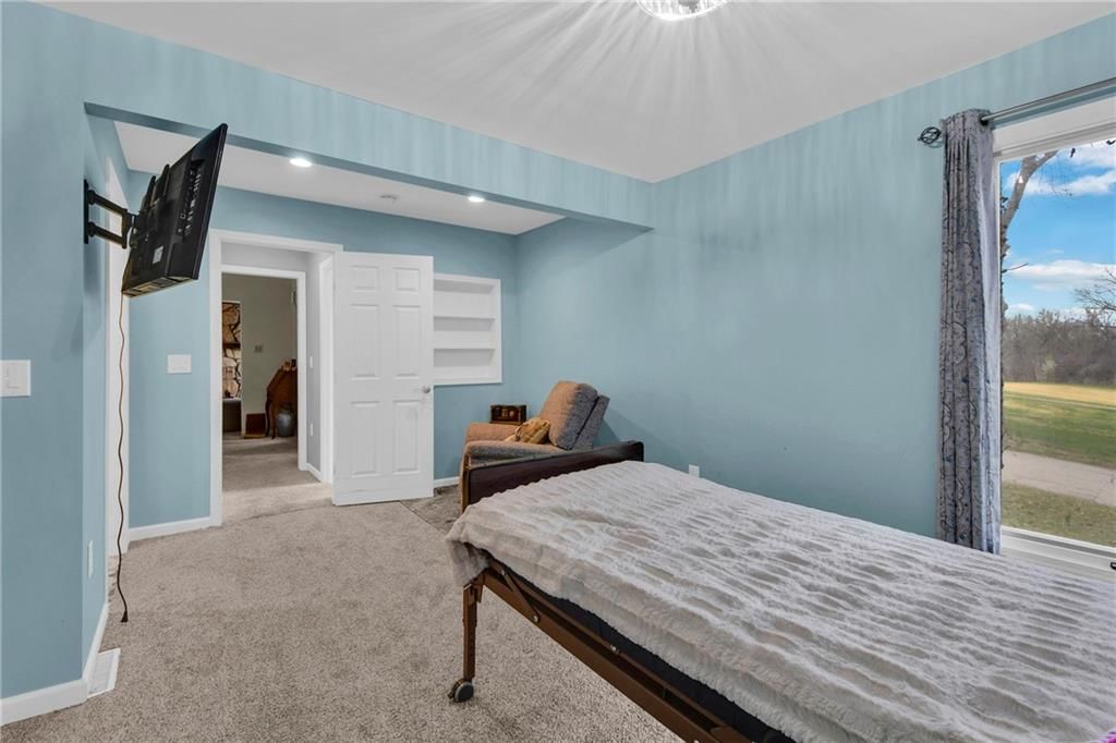 Photo 13 of 29 - 12651 Quail Hollow Drive