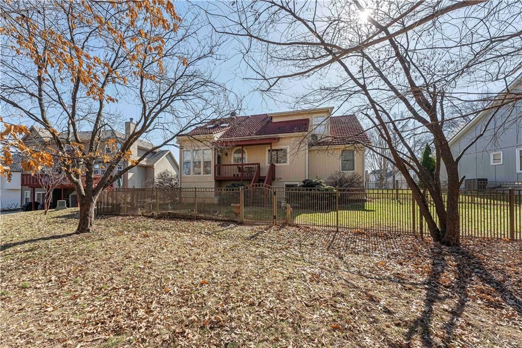 5274 NE Ash Grove Court — photo 37